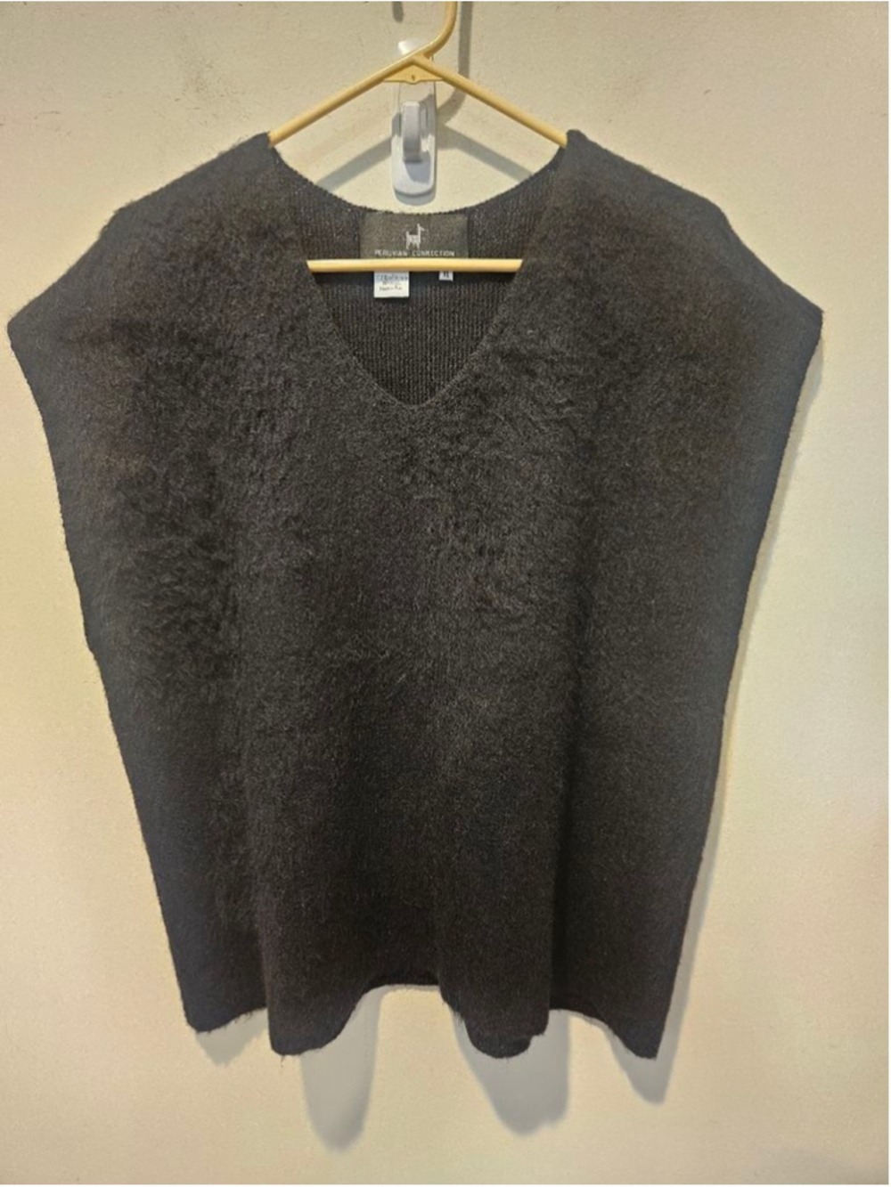 Women's Peruvian Connection Black Baby Alpaca Wool V-Neck Sweater Vest XL - Picture 2 of 12